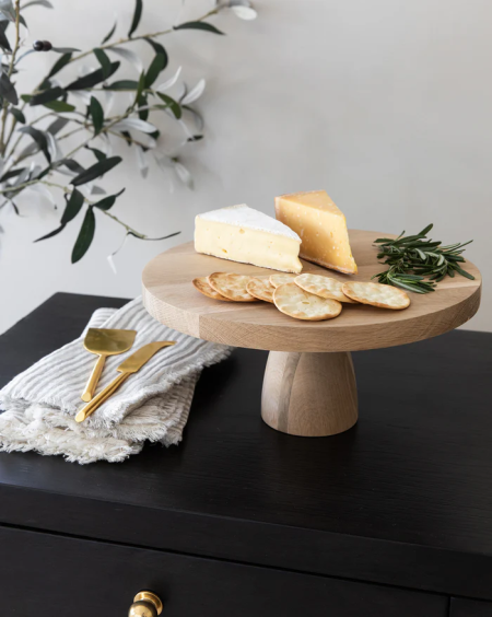 Minimalist Oak Serving Board — Modern Entertaining Essential